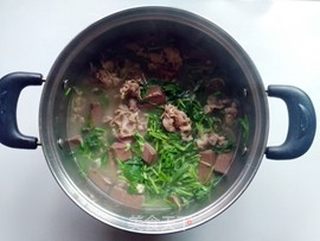 羊肉鸭血荠菜汤的做法步骤:8