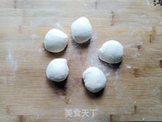 雪菜肉包的做法步骤:6