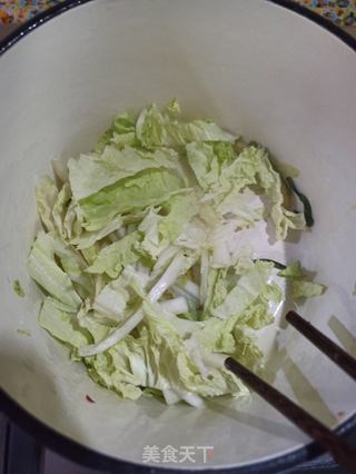 白菜牛肉酸汤面的做法步骤:4
