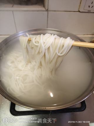桂林米粉的做法步骤:2