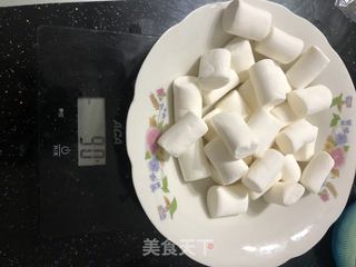 纽扣牛轧饼的做法步骤：1