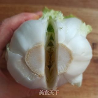 韩式泡菜的做法步骤：1