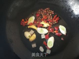 芹菜鸡块炖粉皮的做法步骤：5