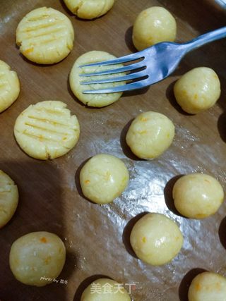 椰蓉橙皮饼干的做法步骤:9