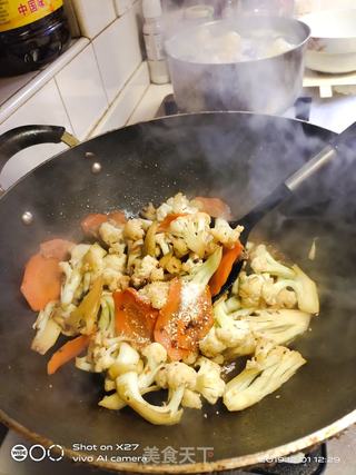 锅烧炒花菜的做法步骤:9