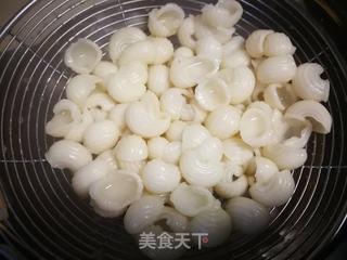 芹菜鸡蛋炒猫耳朵的做法步骤:11