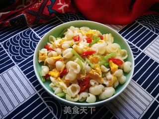 芹菜鸡蛋炒猫耳朵的做法步骤:14