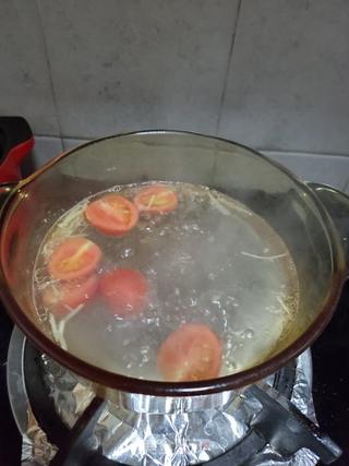 小番茄紫菜蛋汤的做法步骤：4