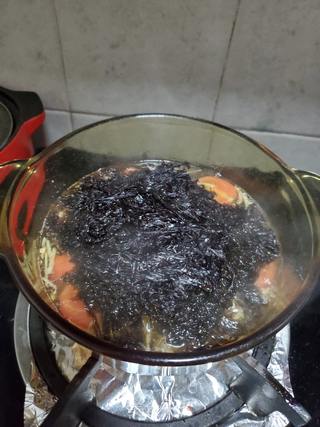 小番茄紫菜蛋汤的做法步骤：5