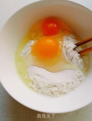 手擀鸡蛋面的做法步骤:2