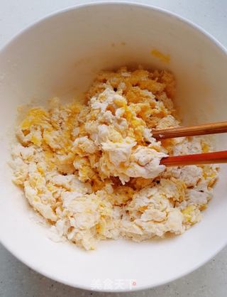 手擀鸡蛋面的做法步骤:3