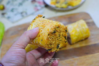 小朋友特别爱吃的面包肉松卷的做法步骤:12