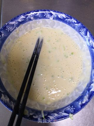西葫芦鸡蛋饼的做法步骤:4