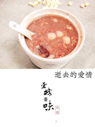 红豆莲子红枣粥的做法步骤：6