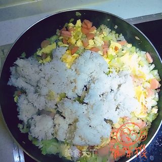 西芹鸡蛋炒米饭的做法步骤:9