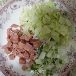 榨菜蛋炒饭的做法步骤:2