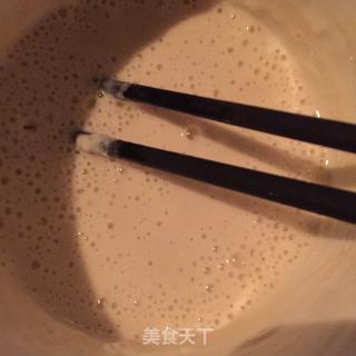 芹菜叶鸡蛋饼的做法步骤：2