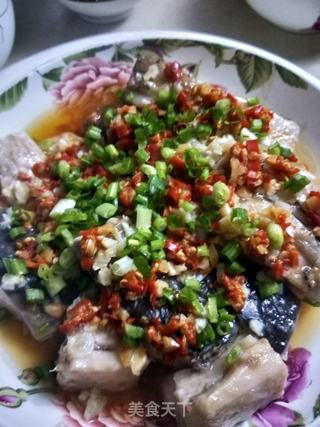剁椒蒸鱼腩的做法步骤:7