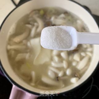 娃娃菜蘑菇豆腐汤的做法步骤:6