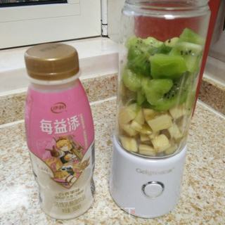 益生菌香蕉奶昔的做法步骤:5
