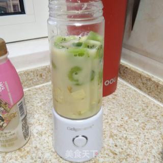 益生菌香蕉奶昔的做法步骤:6