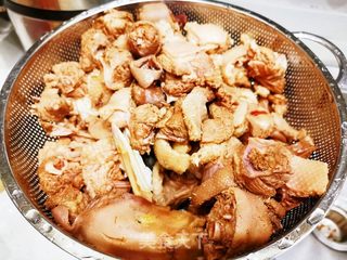 重庆红烧鹅的做法步骤:2