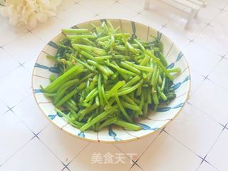 蚝油炒茼蒿的做法步骤：5