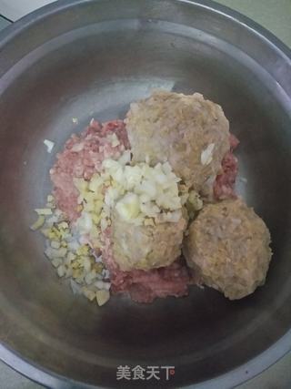 酸菜饺子的做法步骤:6