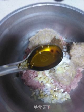 酸菜饺子的做法步骤:9