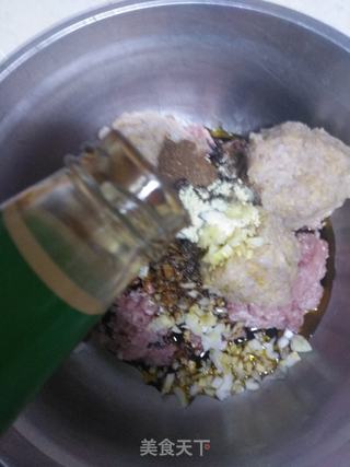 酸菜饺子的做法步骤:10