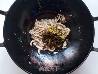 雪菜肉丝面的做法步骤：5