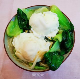 鸡蛋青菜热汤面的做法步骤：11