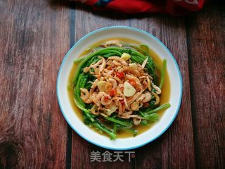 快手小炒：小红虾泼茼蒿的做法步骤：11