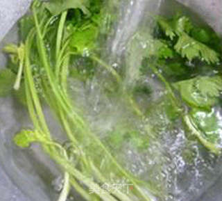 榨菜香芹肉馅玉米面蒸饺的做法步骤:8