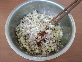 香菇白菜馅发面蒸饺的做法步骤:8