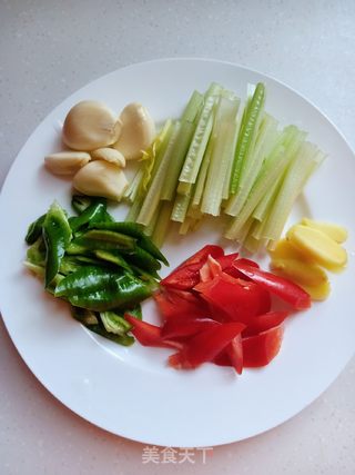 红烧黄鳝的做法步骤:3