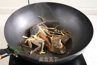 大闸蟹砂锅粥的做法步骤:5