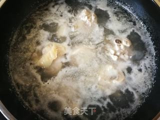 虫草花鸡腿汤的做法步骤:5