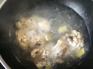 虫草花鸡腿汤的做法步骤:8