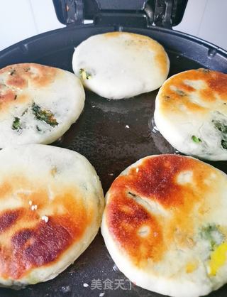 韭菜鸡蛋馅饼的做法步骤:13