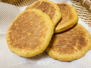 玉米豆面贴饼子的做法步骤:6