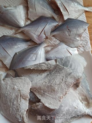 辣烧小鲳鱼的做法步骤:4
