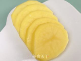 火龙果土豆泥的做法步骤：2