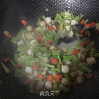 “快手小炒”鲜贝炒三丁的做法步骤：12