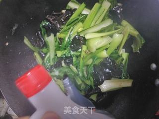 油菜炒木耳的做法步骤:10