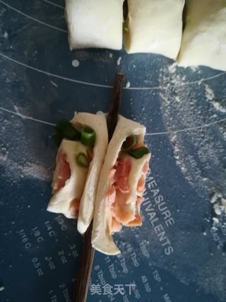 午餐肉花卷的做法步骤：13