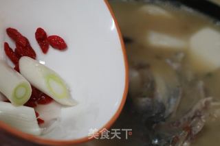 砂锅山药鱼头汤的做法步骤：11