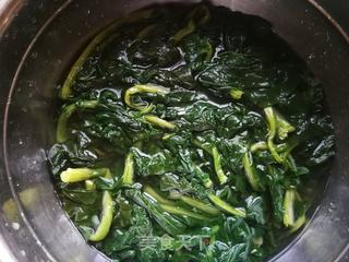 萝卜缨豆腐粉条素包的做法步骤：5