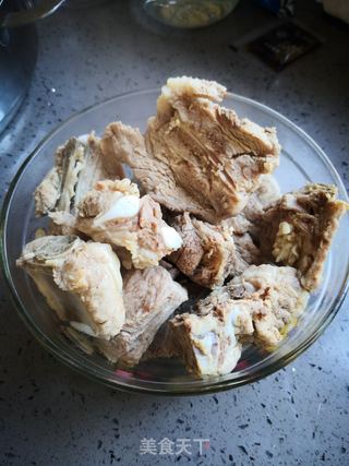 ＃快手营养餐＃排骨焖饭的做法步骤：2