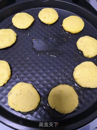 红薯糯米饼的做法步骤:7